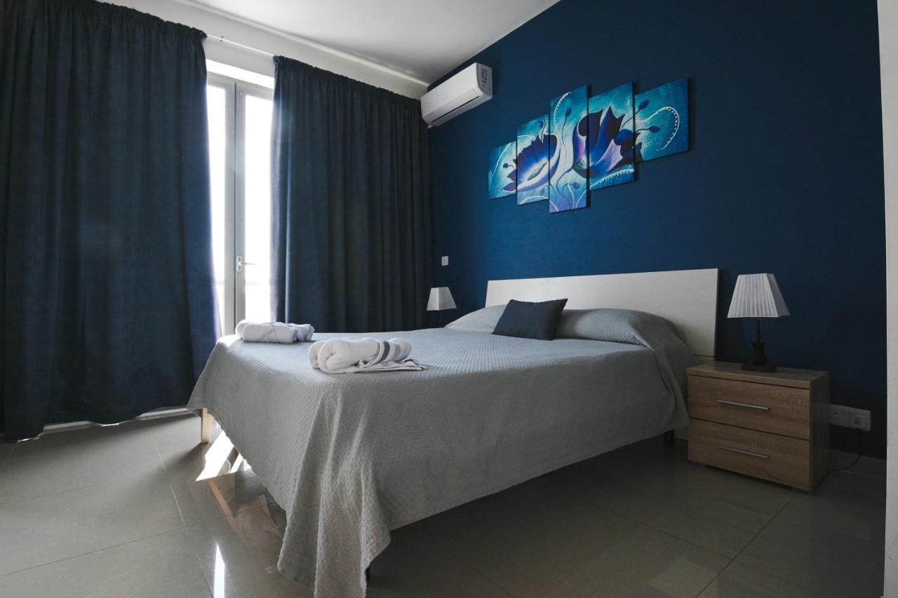 Anici Crt Penthouse 4 - With Private Rooftop Pool Victoria Exterior photo