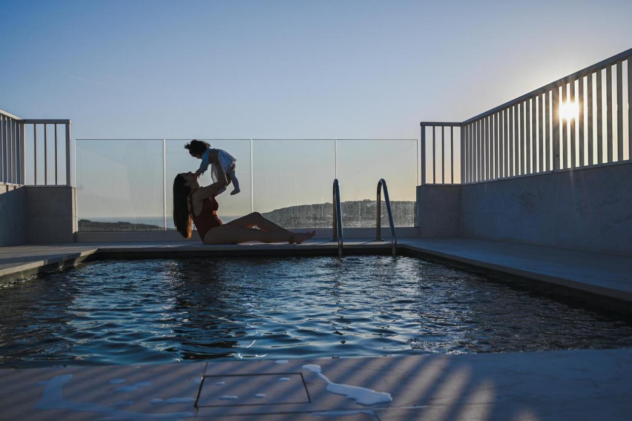 Anici Crt Penthouse 4 - With Private Rooftop Pool Victoria Exterior photo
