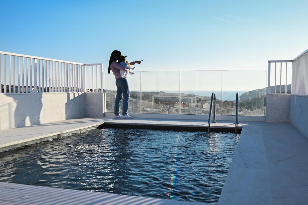 Anici Crt Penthouse 4 - With Private Rooftop Pool Victoria Exterior photo